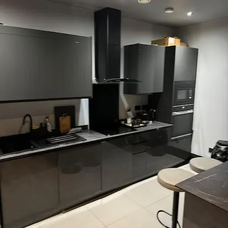아파트 Modern Luxurious *