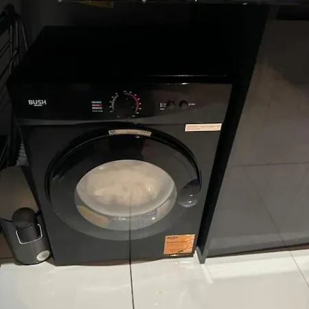 Modern Luxurious * برادفورد