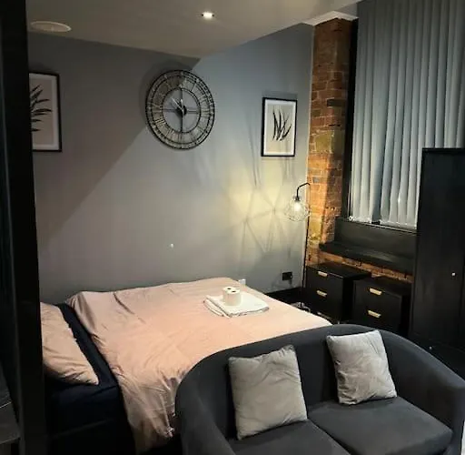 Modern Luxurious * برادفورد