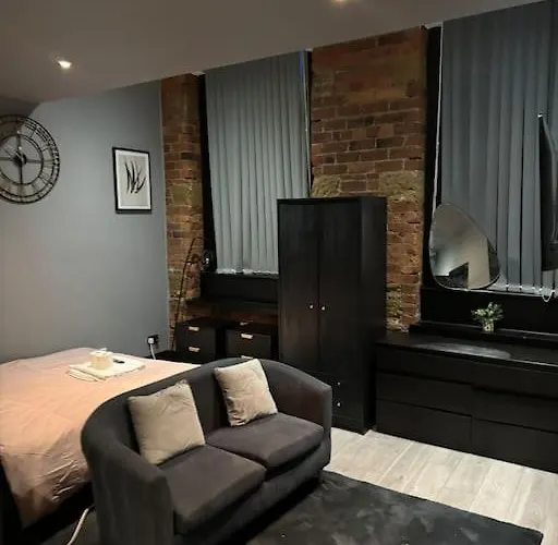 Modern Luxurious Apartment